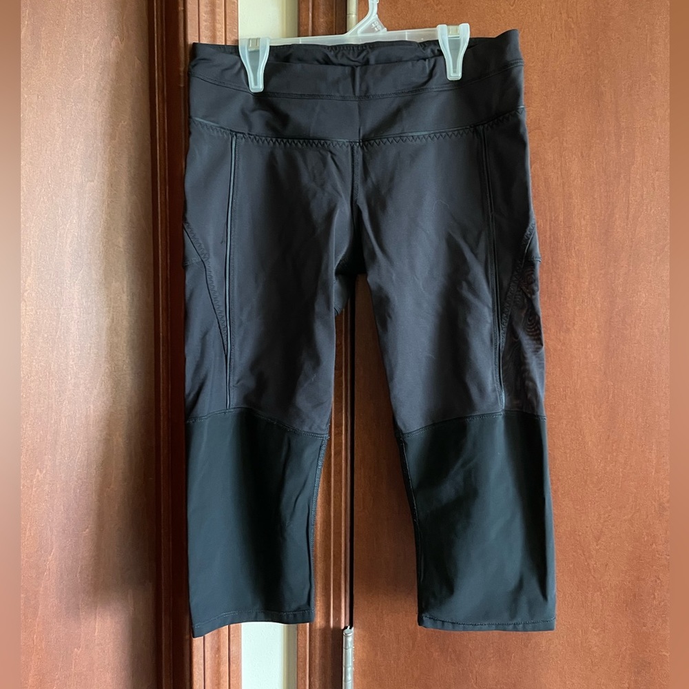 Lululemon crops